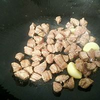 土豆牛肉燜飯的做法圖解2