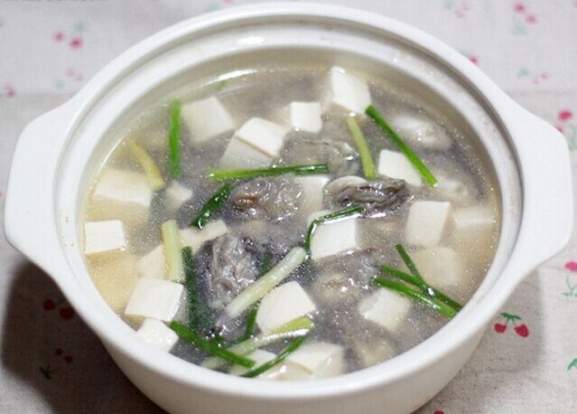 海蠣子豆腐湯