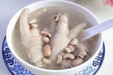 雞腳煲湯