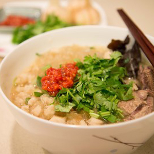 羊肉泡饃的做法 羊肉泡饃怎麼吃 羊肉泡饃的饃怎麼做