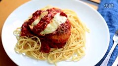 意式帕馬森烤雞（Chicken Parmesan）的做法視頻