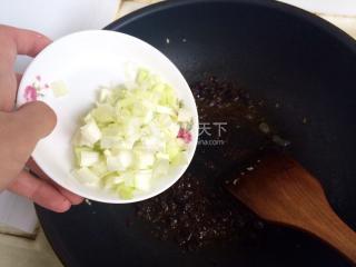 香菇土豆什錦蛋炒飯的做法步驟：9