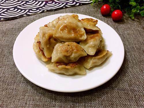 電飯煲煎餃的做法