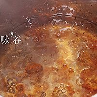 養顏美容的牛奶燉桃膠的做法圖解4