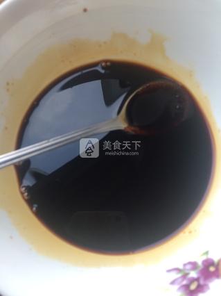 臘腸煲仔飯的做法步驟：1