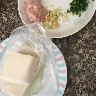 蓋澆嫩豆腐的做法步驟：1