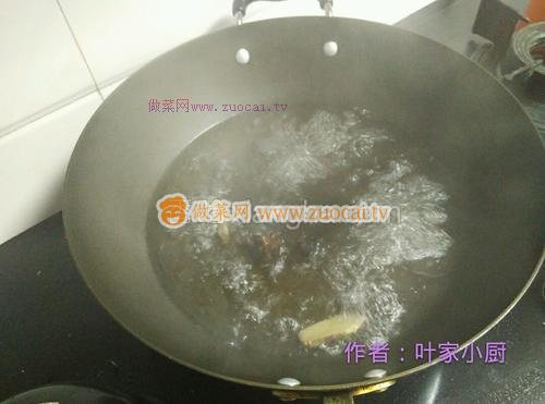 汆湯肉片的做法