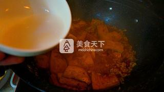 香辣醬汁燜豆腐的做法步驟：16