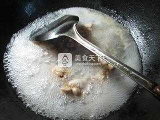 咖喱白菜雞翅根 的做法步驟：4