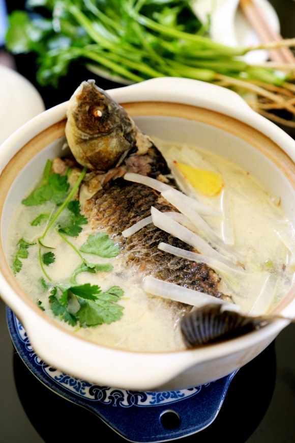 蘿蔔絲鯽魚湯