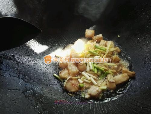 捲心菜燜飯（電壓鍋版）的做法