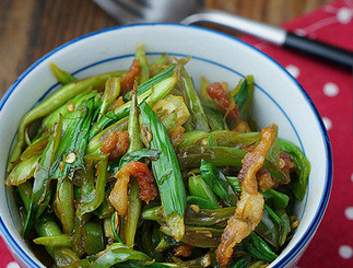 快手下飯菜 香辣豆肉炒油渣簡單又好吃